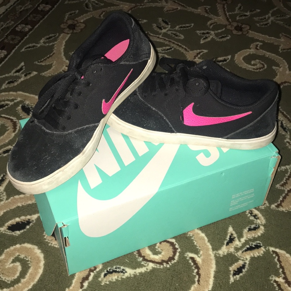 NIKE SB SHOES